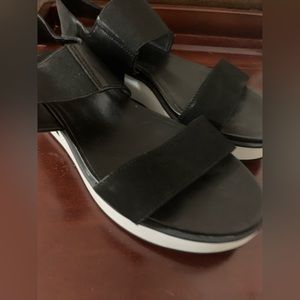 Naturalizer Black and White Gladiator Sandals